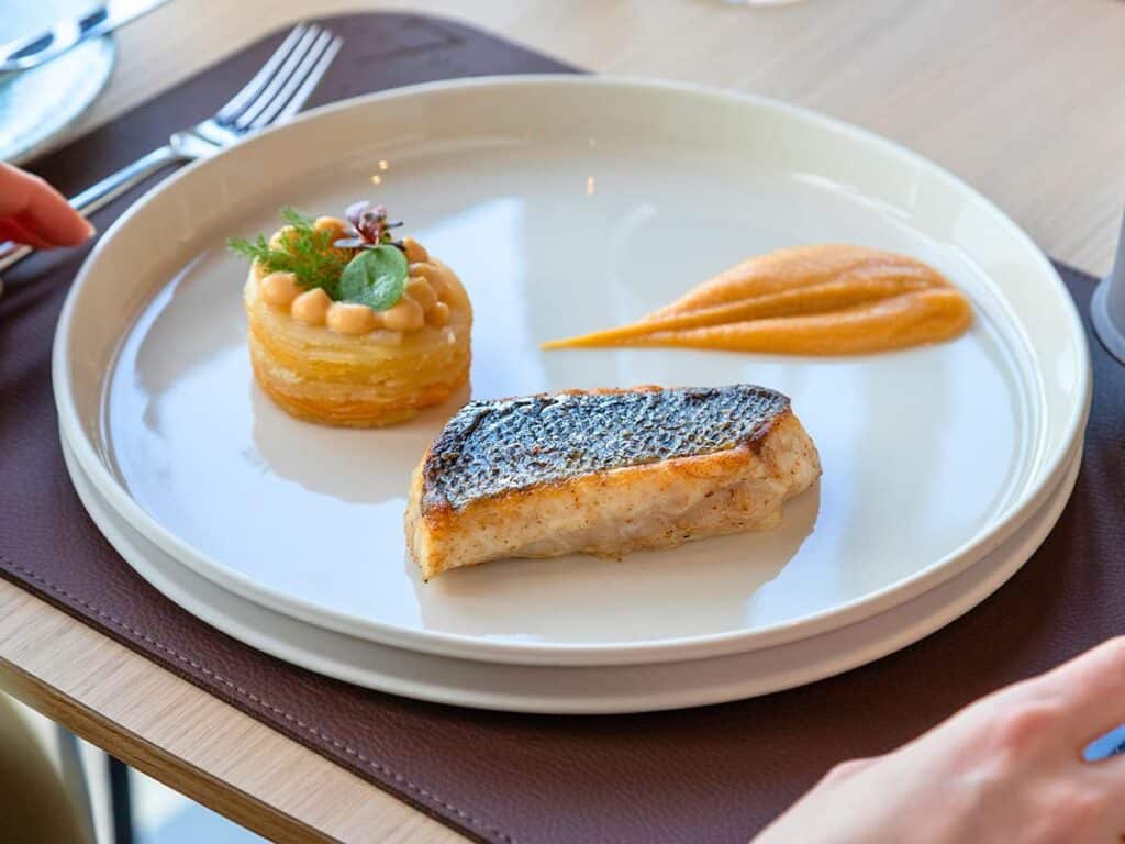 hotel restaurant vue mer en bretagne