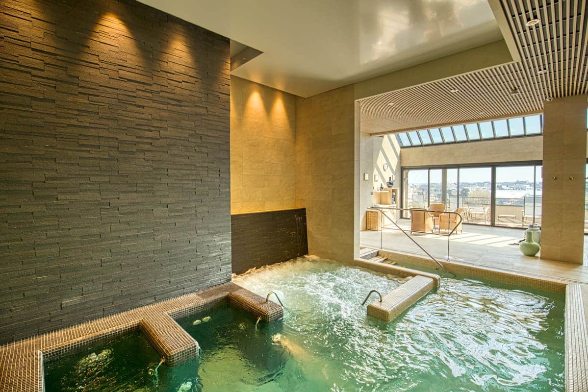Spa vue sur mer St Malo